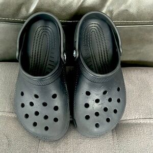 Kids crocs size 1
